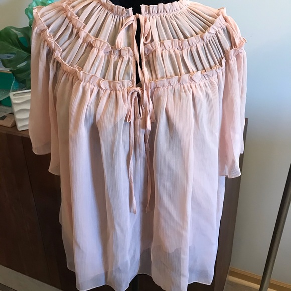 Zara Ruched Blouse - Picture 4 of 14